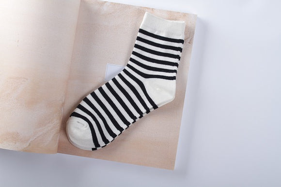 Miksi kannattaa ostaa sukkia suomalaisesta verkkokaupasta?