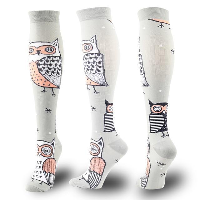 Värikkäät tukisukat pöllö